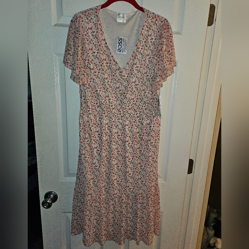 Sirenlily pink flowered brand new with tags